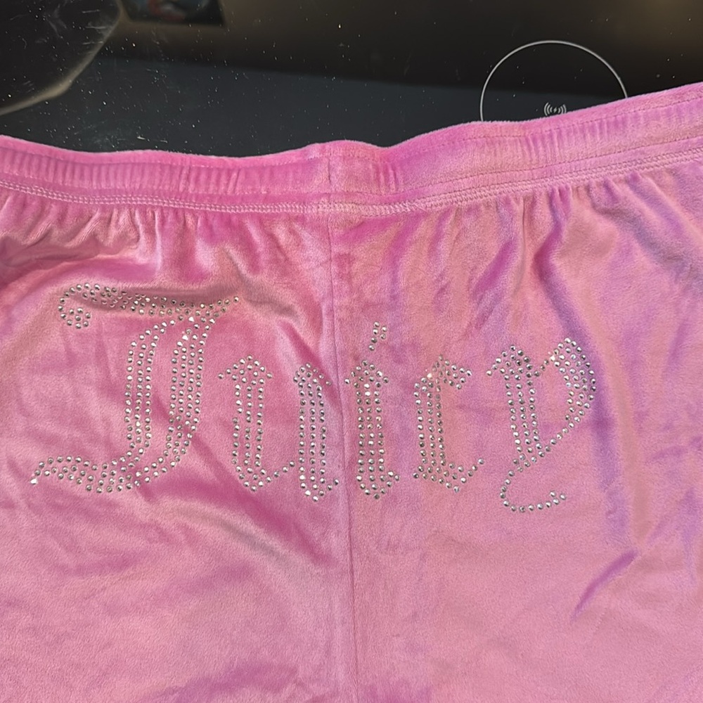Juicy Couture Pink Pajama Set Plush Long-Sleeve Top and Shorts - Picture 7 of 8
